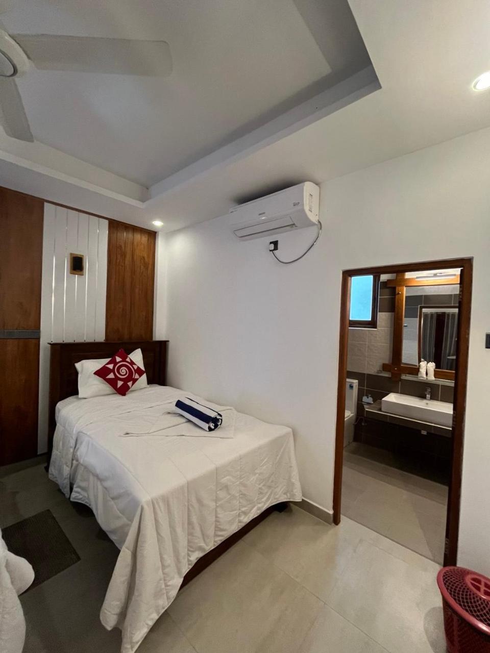 Nn Beach Resort & Spa Nilaveli Buitenkant foto