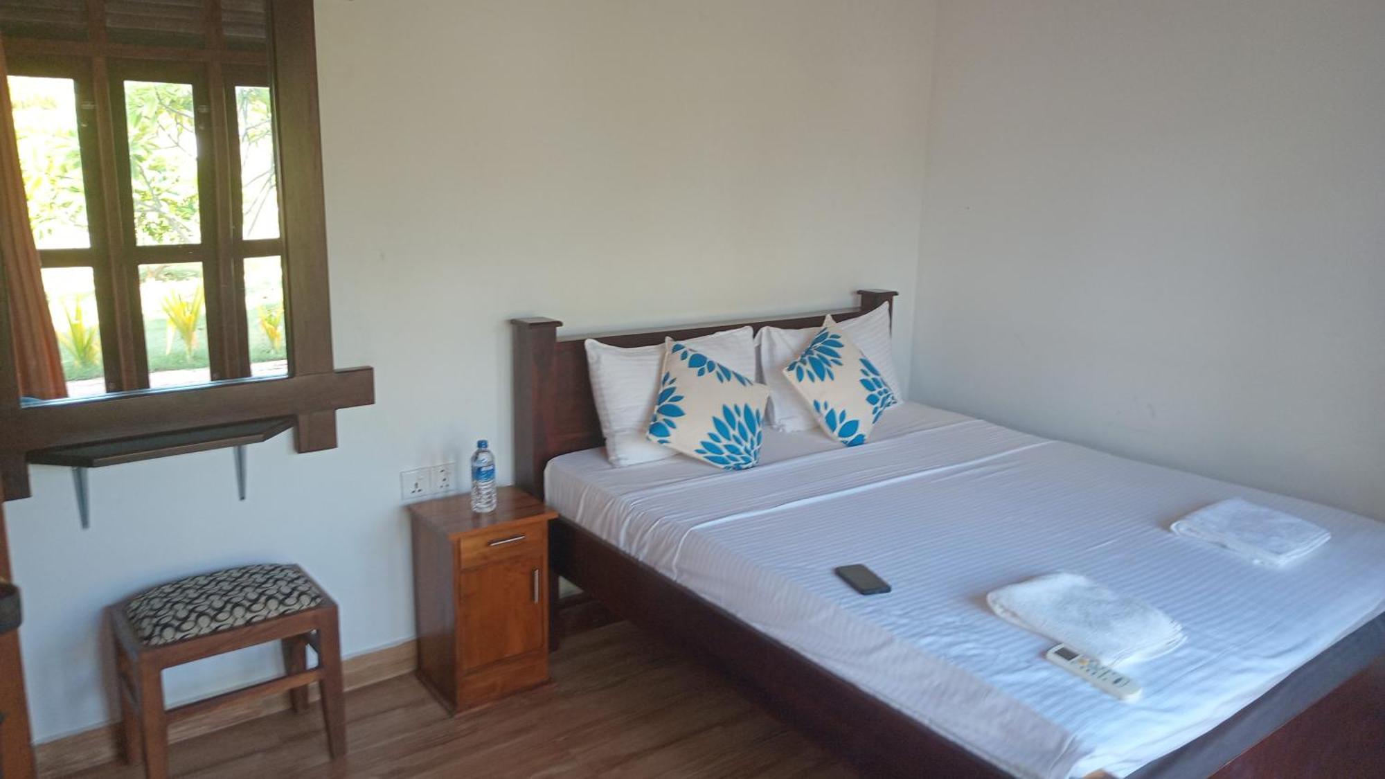 Nn Beach Resort & Spa Nilaveli Buitenkant foto